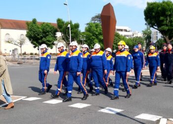 Les représentants de la Protection Civile 71 au défilé du 80e anniversaire du 8 mai 1945